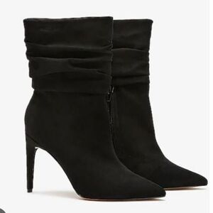 EXPRESS Black Faux Suede Pointed Toe Slouch Heeled Booties size 9